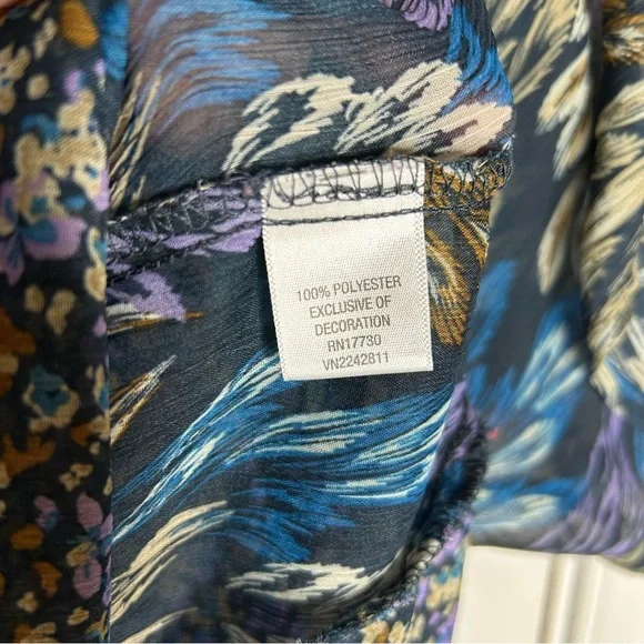 Xhilaration Sheer Blue Floral Boho Peasant Blouse Top Mini Pom Pom Trim Medium - Picture 8 of 9